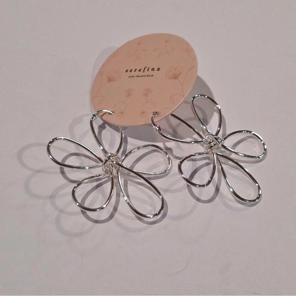 Serefina San Francisco Silver Tone Flower Statement Earrings‎